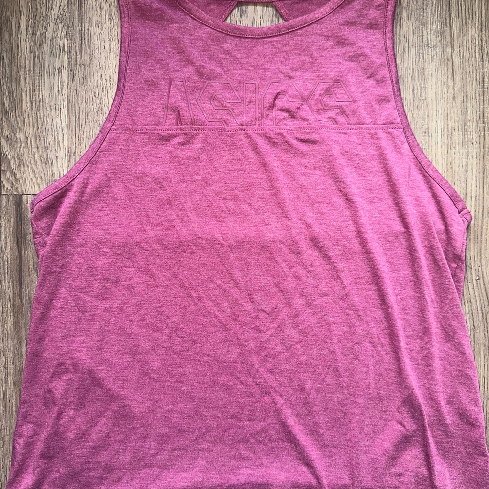 3/$15💕 Asics tank top